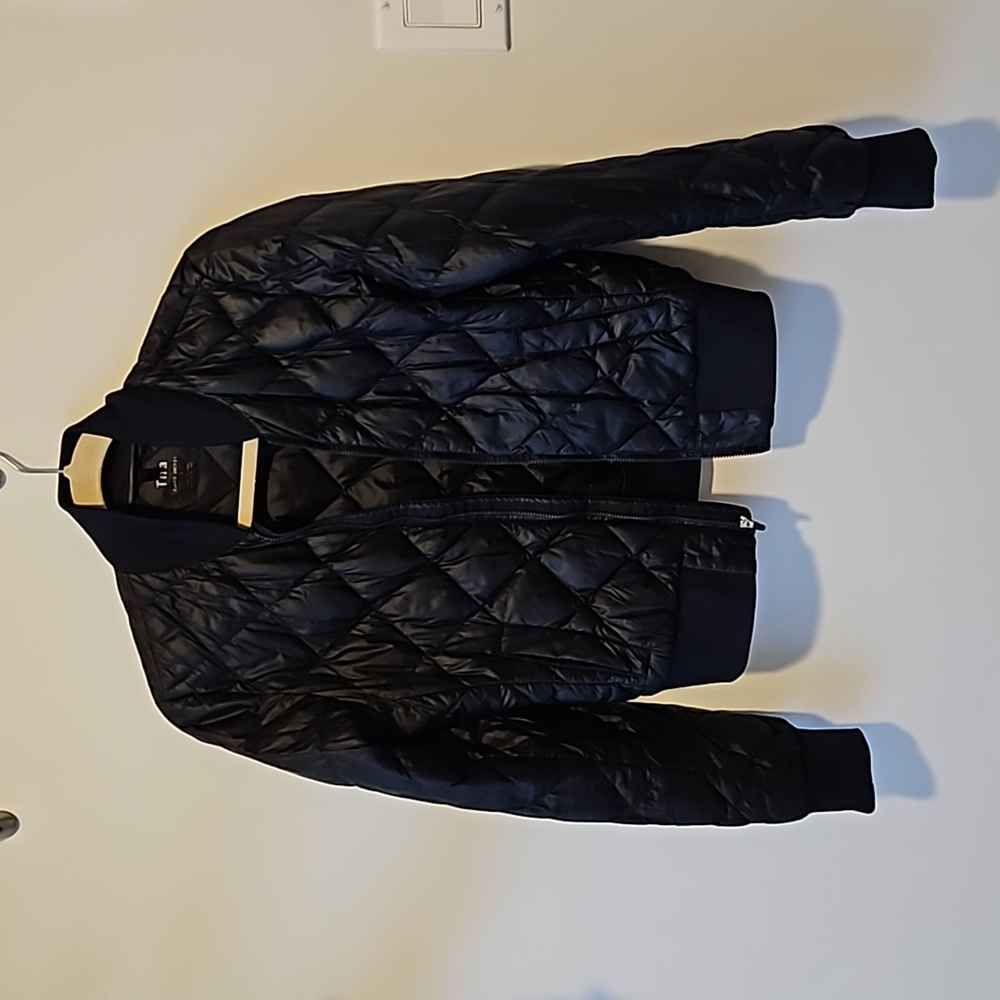 Aritzia TNA League Jacket - Picture 1 of 4